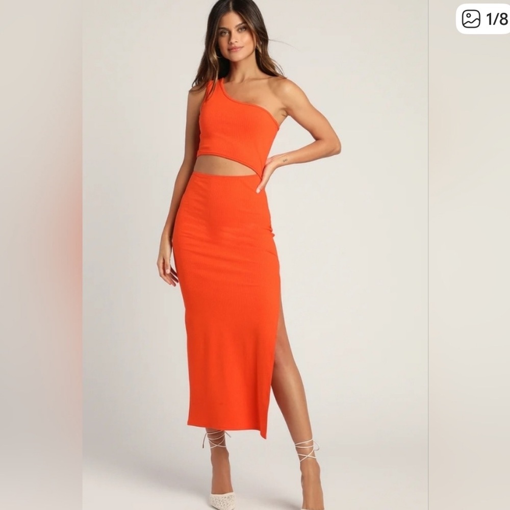 NWT ✨Lulu's Spice Things Up Orange Ribbed One-Shoulder
Cutout Midi Dress